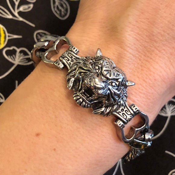 Other - Silver Tone Tiger Head Bracelet